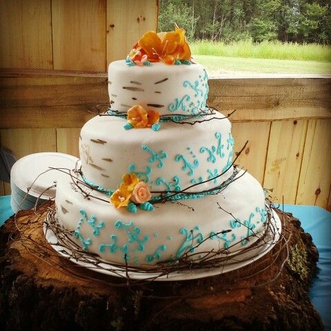 Outdoors Themed Wedding Cake