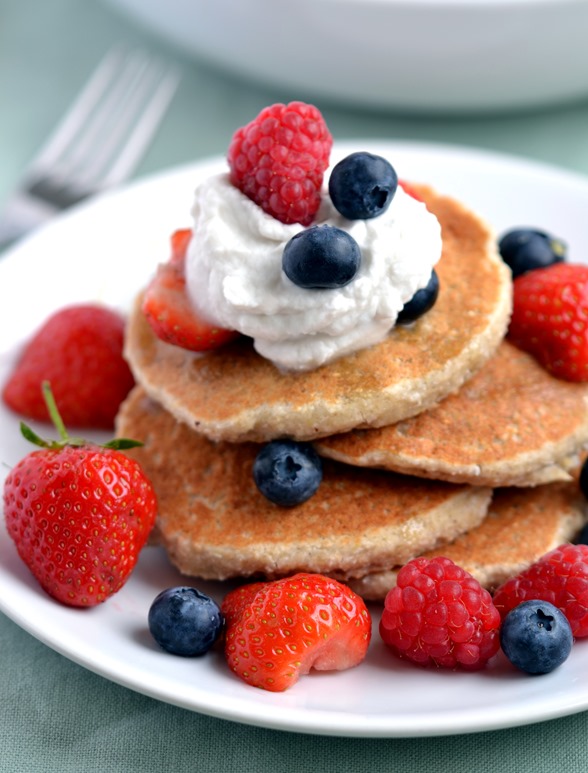 Pancakes with Berries and Cream