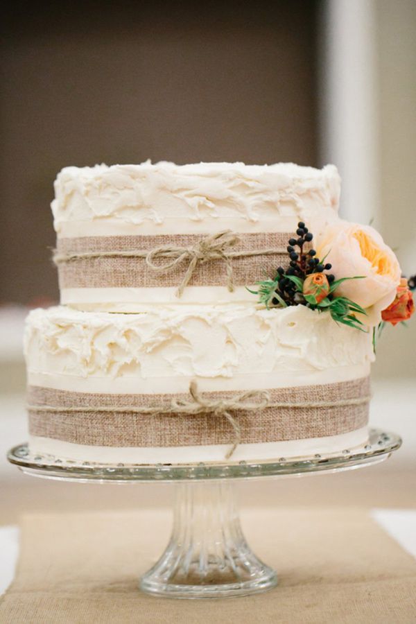 Rustic Burlap Wedding Cake