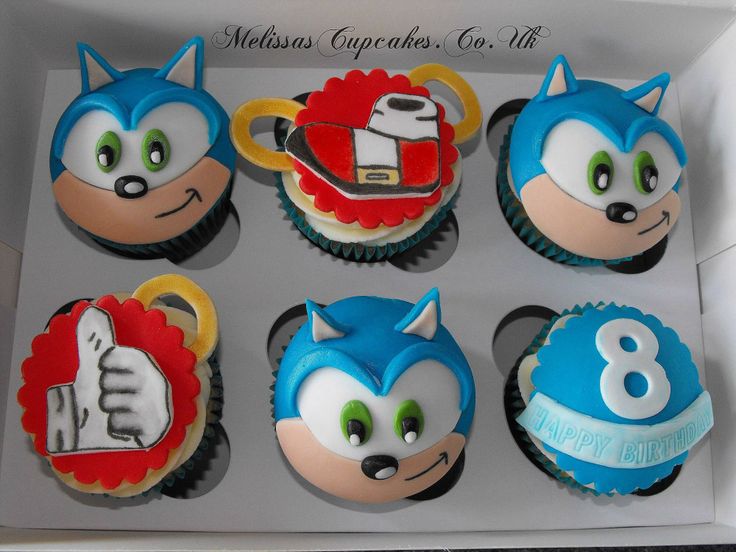 Sonic the Hedgehog Cupcake Cake