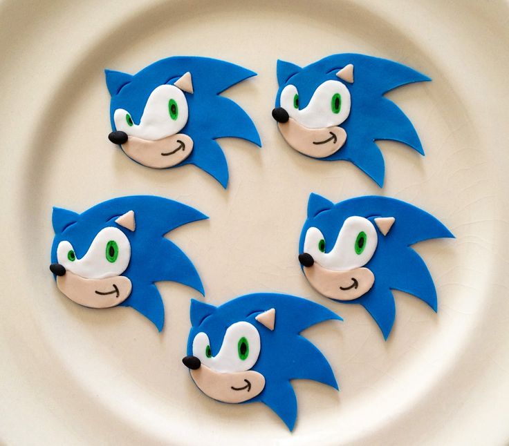 Sonic the Hedgehog Cupcake Cake Sonic the Hedgehog Cupcake Cake