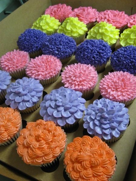 Spring Flower Cupcake Decorating Ideas