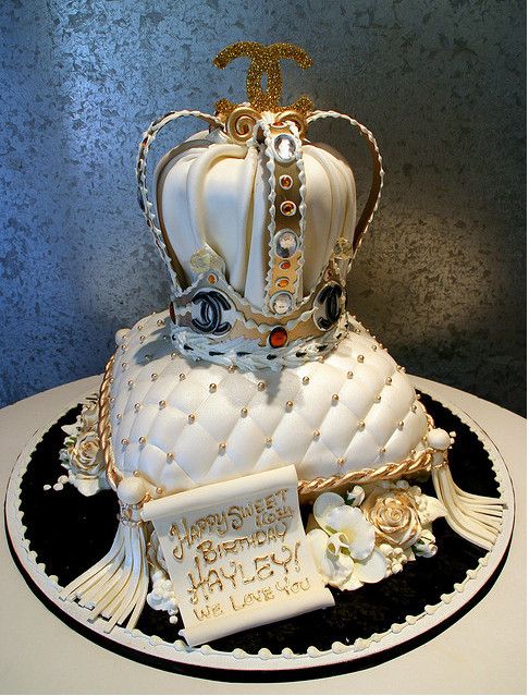 Sweet 16 Crown Cake
