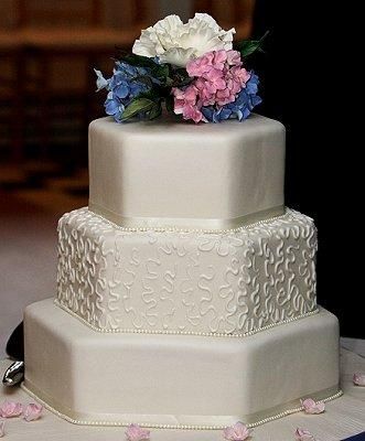 Unique Wedding Cake Shapes Unique Wedding Cake Shapes