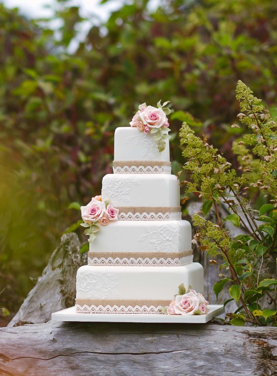 Vintage Country Wedding Cake