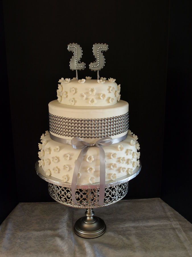 2 Tier 50th Wedding Anniversary Cakes