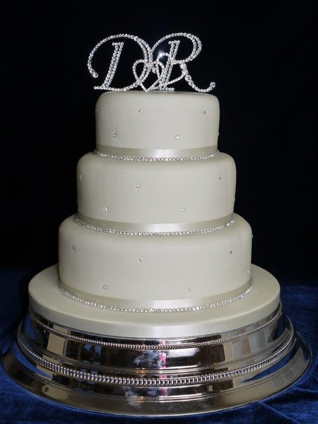 3 Tier Wedding Cakes for 150 People