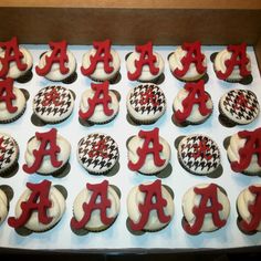 Alabama Roll Tide Cupcakes