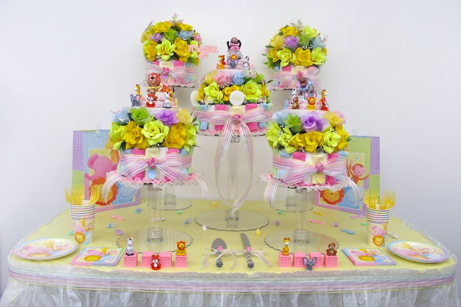 Animal Baby Shower Diaper Cakes Animal Baby Shower Diaper Cakes