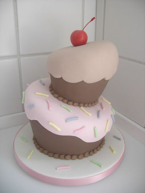 Beginner Cake Decorating with Fondant