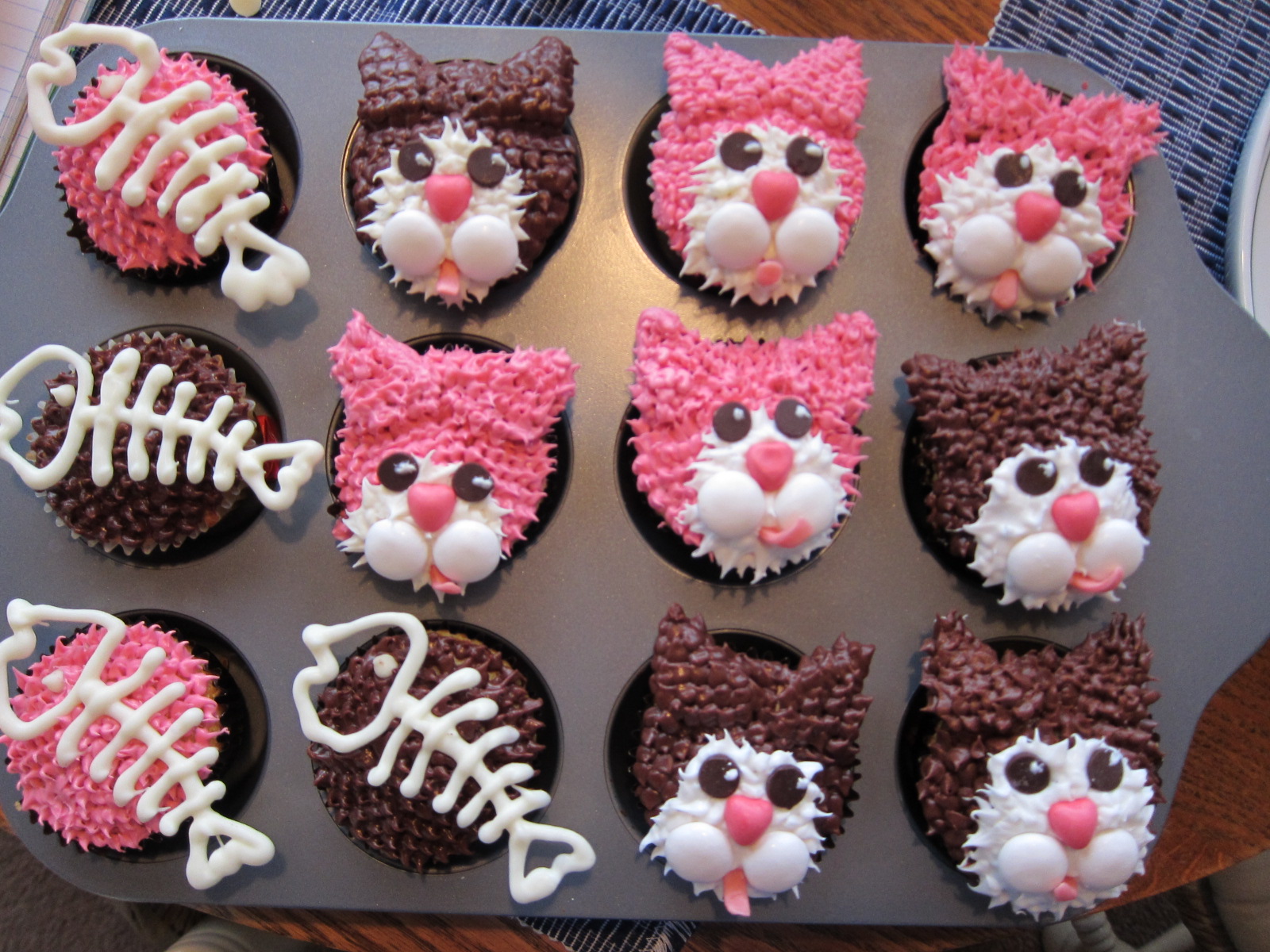 Cat Cupcakes