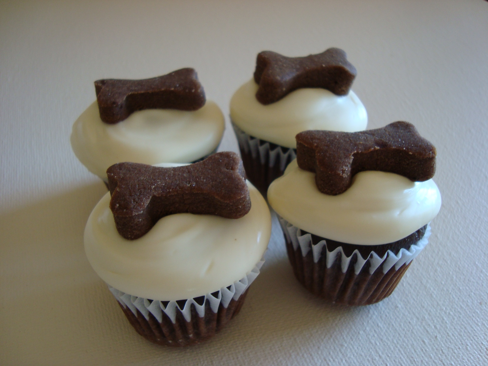 13-dog-cupcakes-for-dogs-photo-cupcakes-that-look-like-dogs-puppy