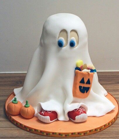 Cute Halloween Ghost Cake
