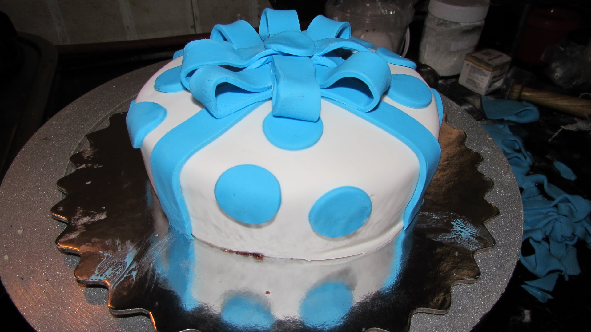 Easy Recipe for Fondant Cakes for Beginners Easy Recipe for Fondant Cakes for Beginners