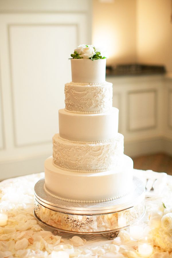 Elegant White Wedding Cake