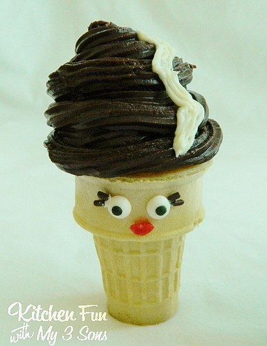 Frankenstein Halloween Cupcakes with Ice Cream Cones