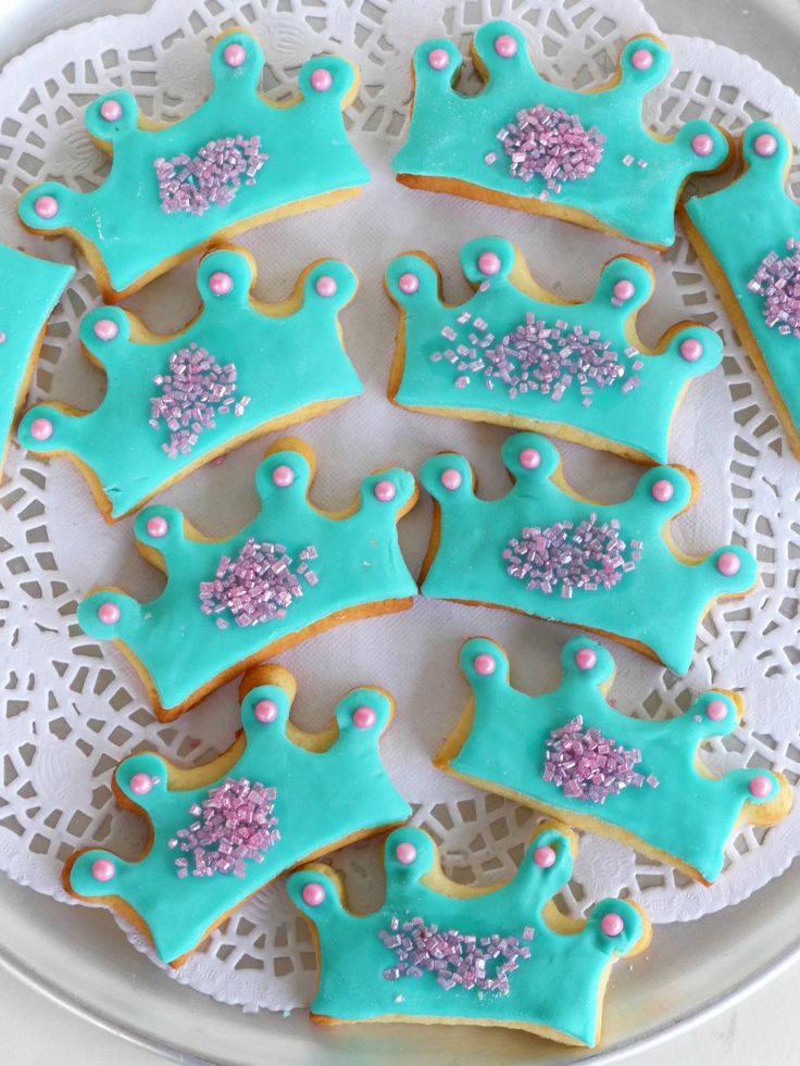 Frozen Crown Cookies