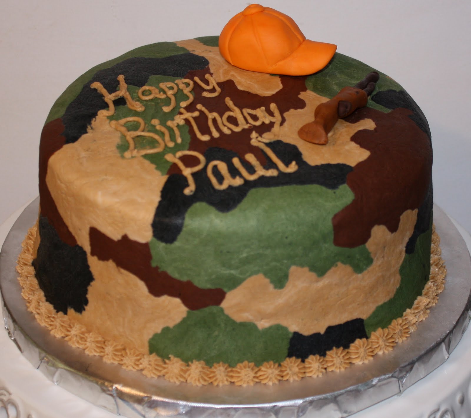 Happy Birthday Hunting Cake