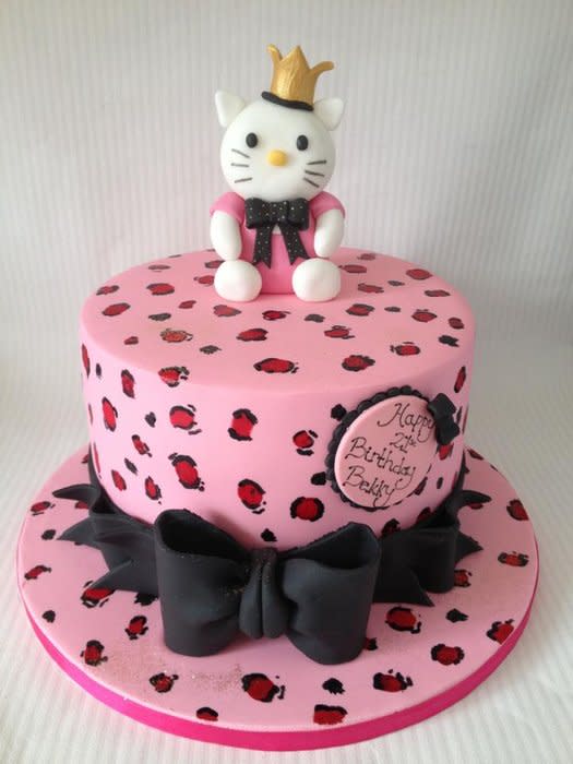 Hello Kitty Leopard Print Cake