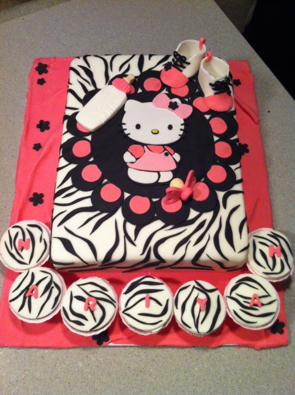 Hello Kitty Zebra Cake