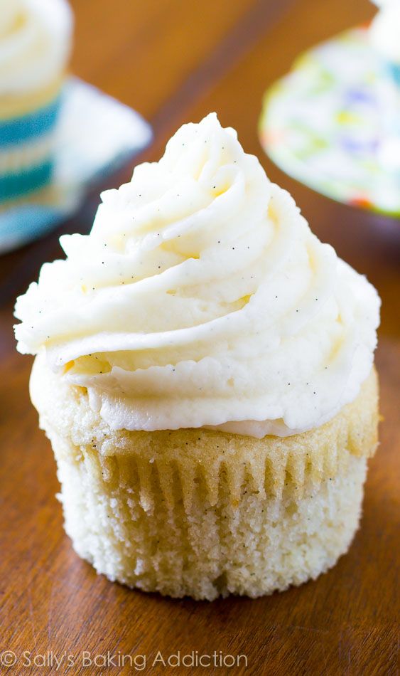 Homemade Vanilla Cupcakes