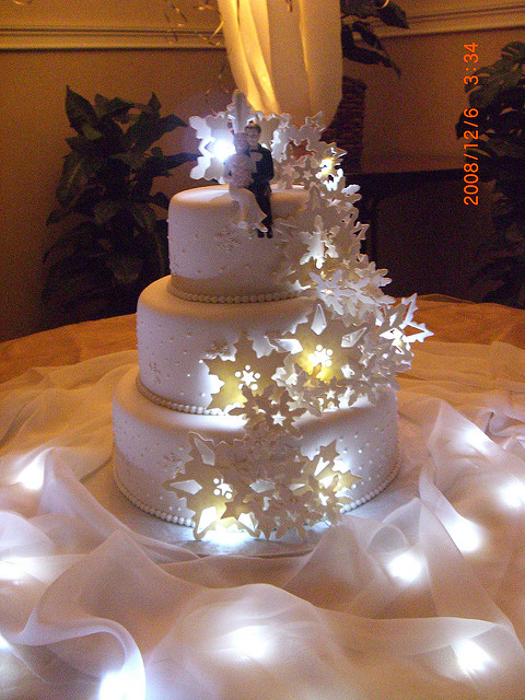 Light-Up Wedding Cake