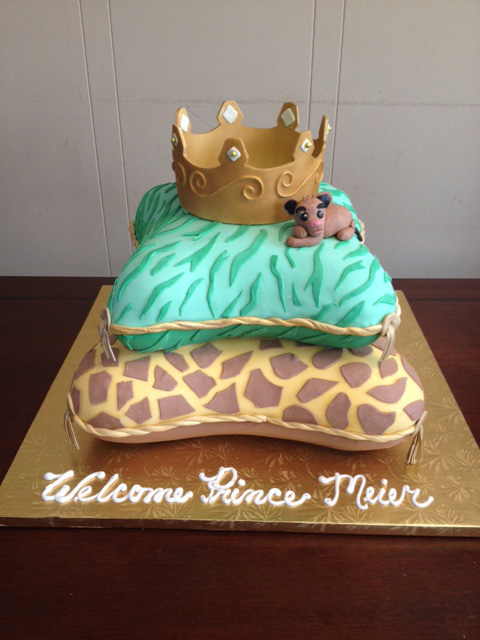 6 Crown Lion King Baby Shower Cakes Photo Lion King Baby Shower Cake Toppers Lion King Baby Shower Cake And Kings Crown Baby Shower Cakes Snackncake