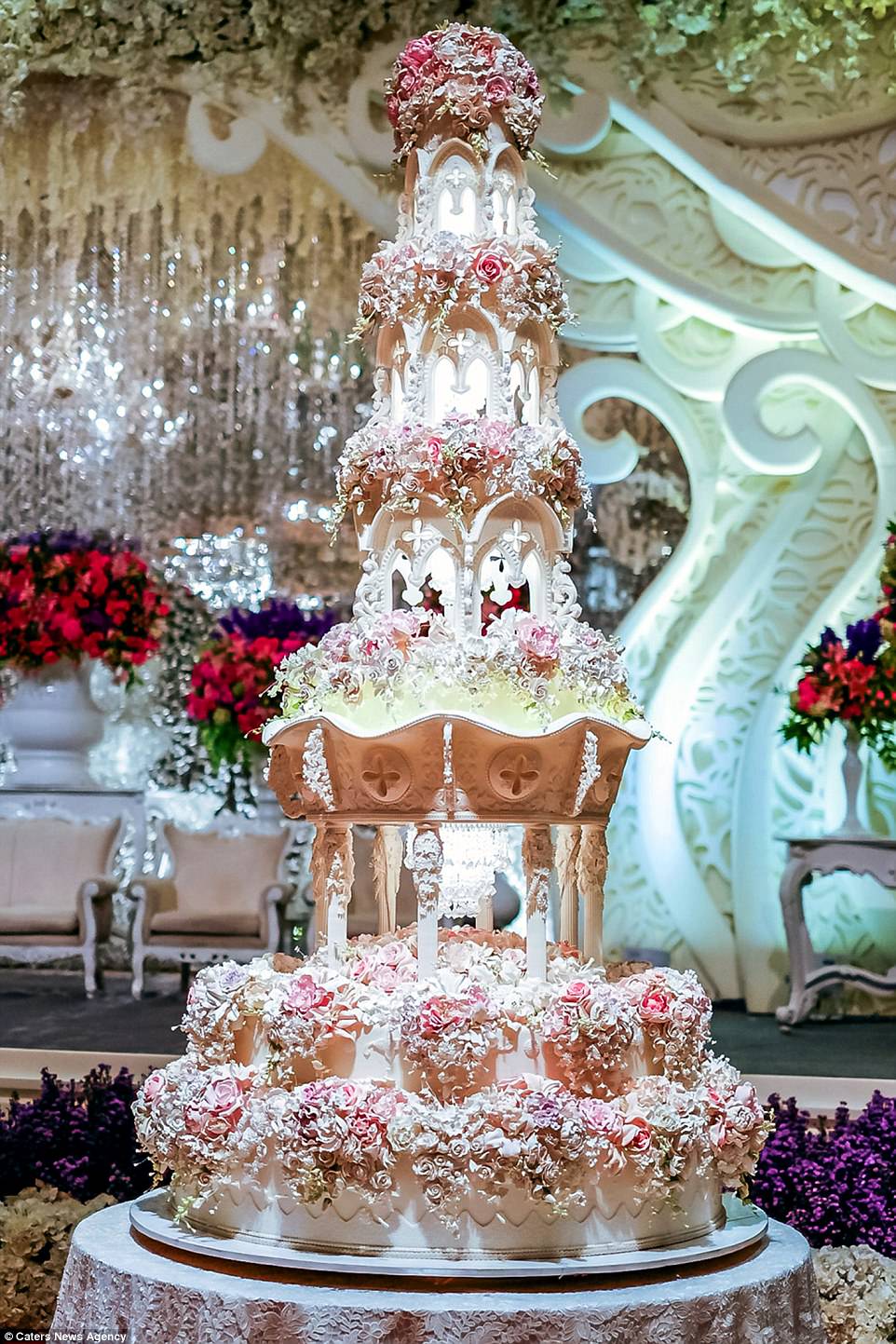 Mini Chandelier Wedding Cakes