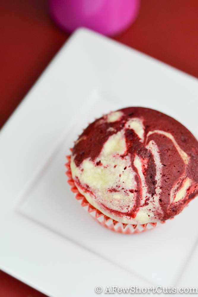 Red Velvet Cheesecake Swirl Cupcakes