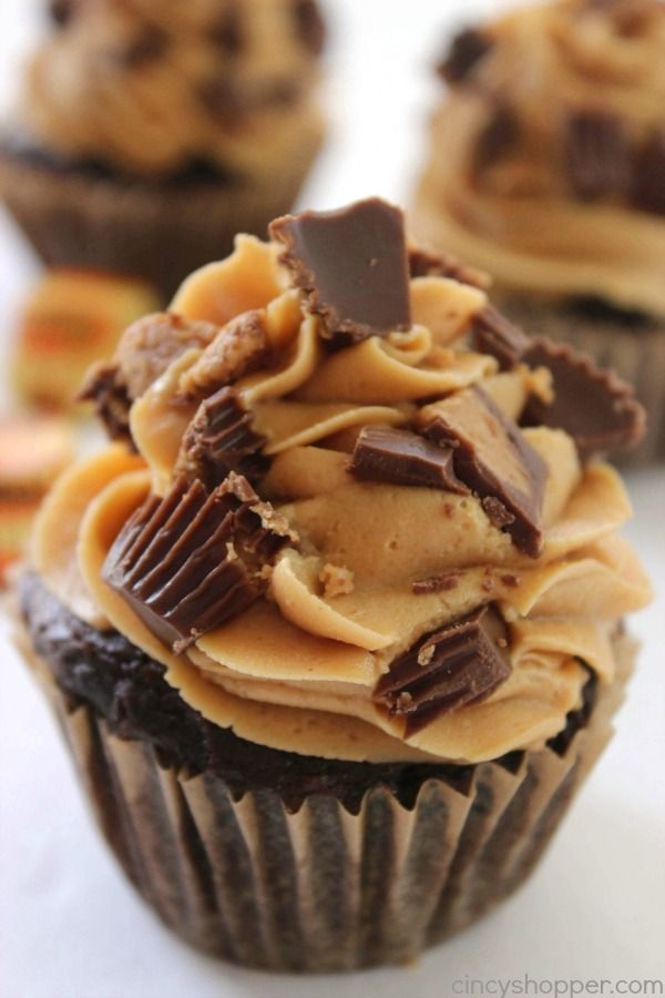 Reese's Peanut Butter Cupcakes