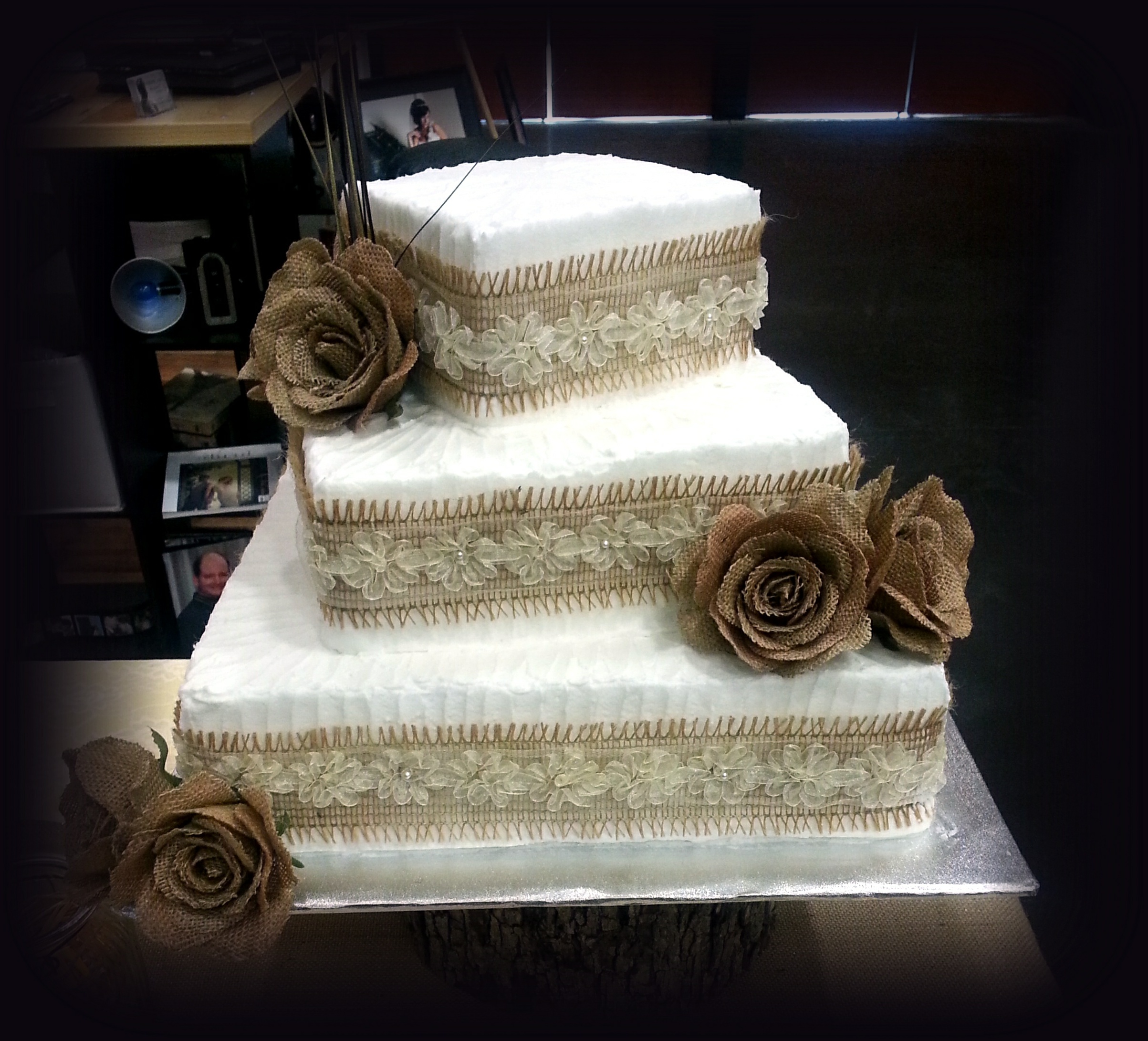 Rustic Wedding Cake with Burlap