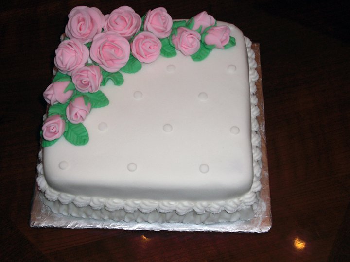 Square Cake with Fondant