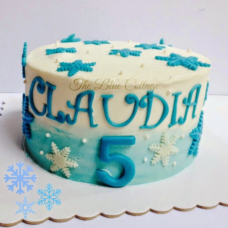 Themed Cake with Frozen Olaf and Elsa