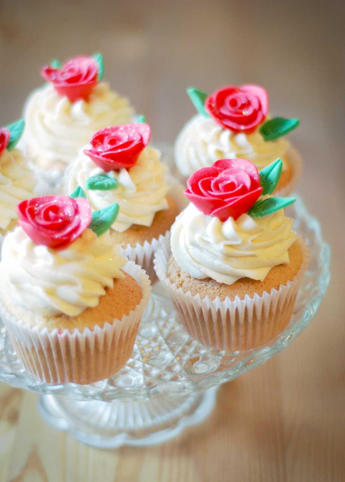 Valentine's Day Cupcakes Valentine's Day Cupcakes