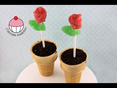 Valentine's Day Ice Cream Cone Cupcakes
