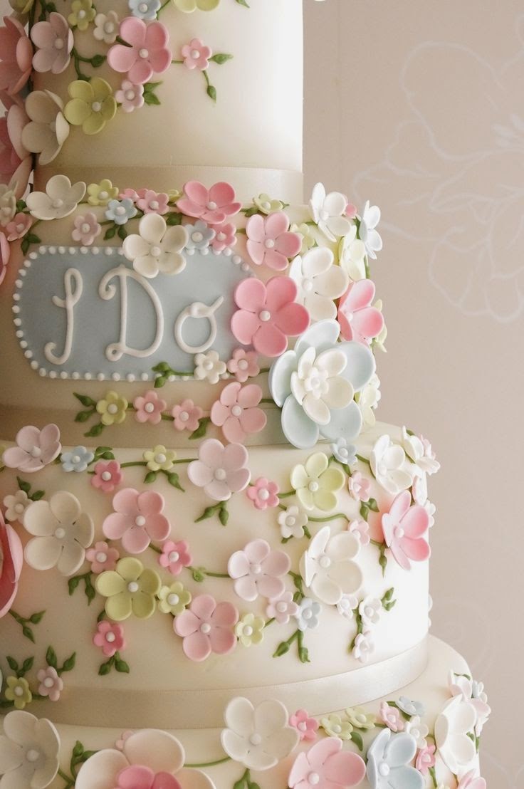 Wedding Cake with Fondant Flowers Wedding Cake with Fondant Flowers