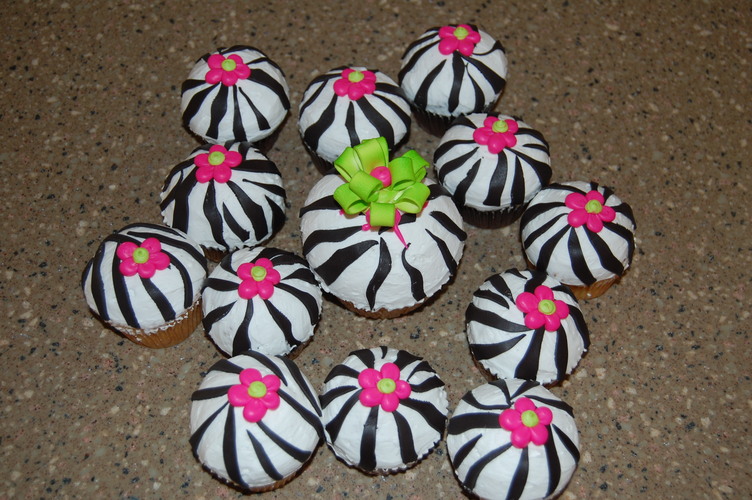 Zebra Stripe Cupcakes