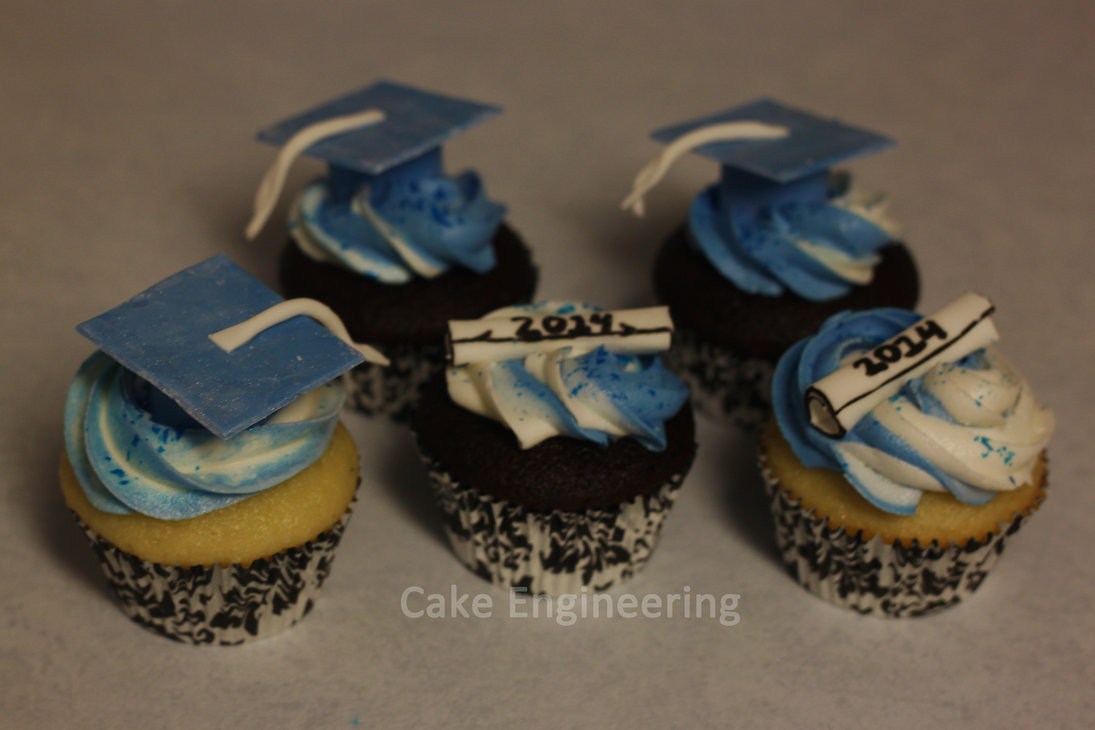 2014 Graduation Cupcake Cakes