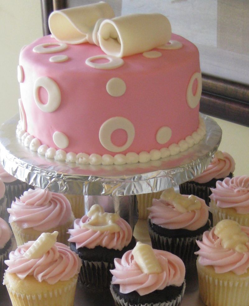 Baby Shower Cupcake Cake