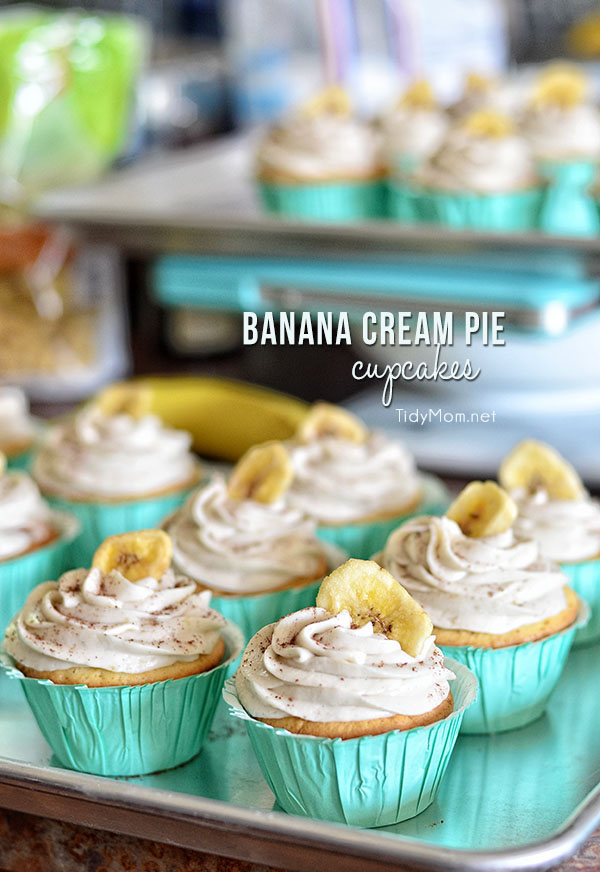 Banana Cream Pie Cupcakes: French Banana Cream Pie Cupcakes: French