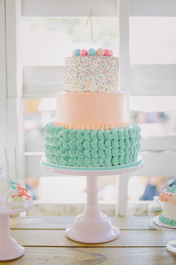 8 layer cakes for