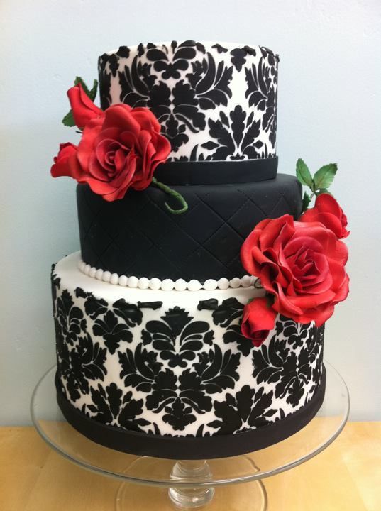 Black and White Wedding Cake with Red Roses Black and White Wedding Cake with Red Roses
