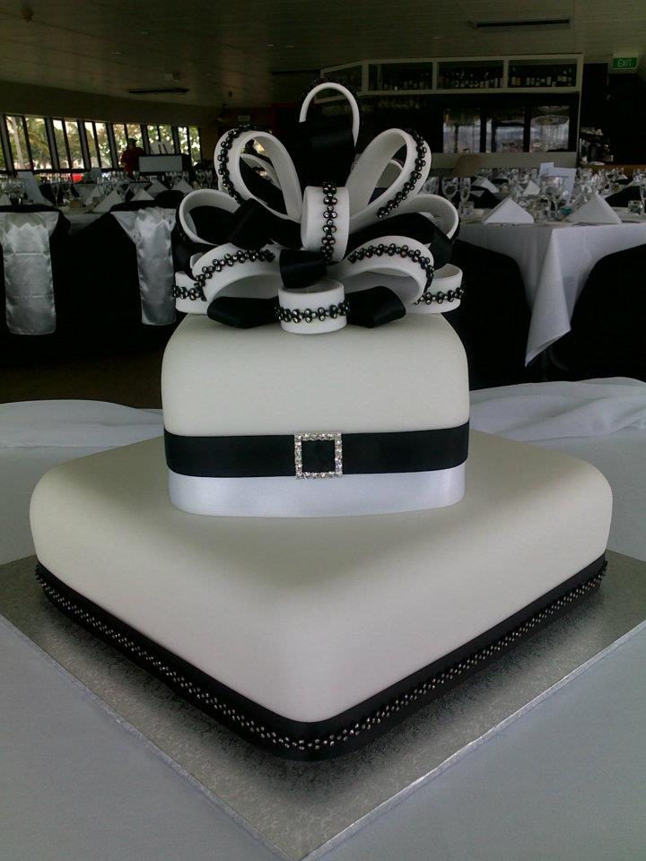 9 black n white