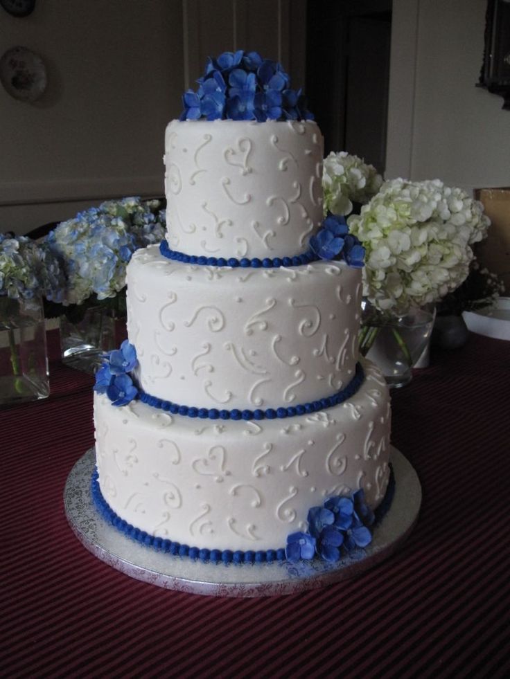Blue and White Wedding Cake Blue and White Wedding Cake