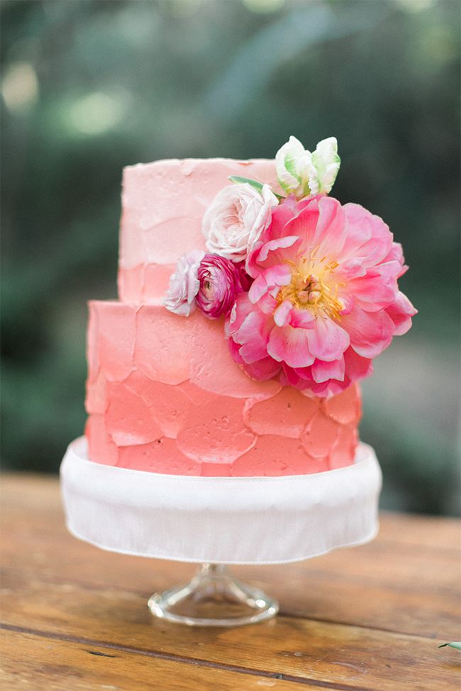 Buttercream Wedding Cake with Pink Flower