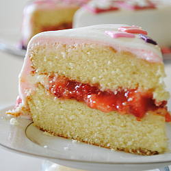 Cake with Strawberry Filling