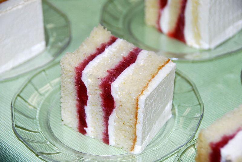 Cake with Strawberry Filling