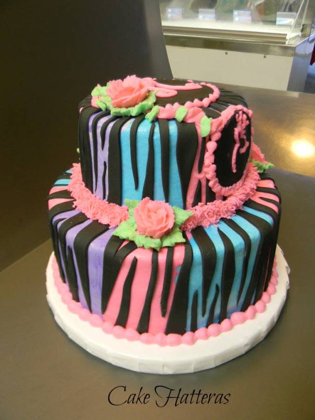 Cakes with Zebra Stripes On Buttercream