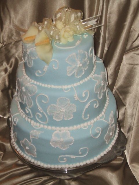 Calla Lily Wedding Cake