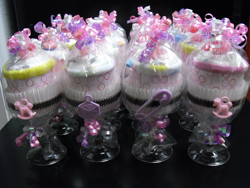 Champagne Diaper Cupcakes Cake